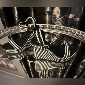 MIA Women's, Allda Sandal Size 6.5